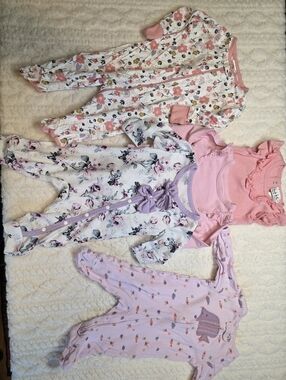 Baby Girl 0-3M Clothing Lot Floral Sleepers Bodysuits Nicole Miller Cat & Jack